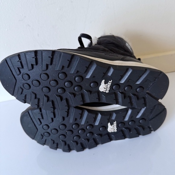 Sorel Women's Whitney II Short Lace Waterproof Faux Fur Lined Boots SZ 8.5 - Picture 8 of 11